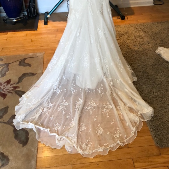 Justin Alexander wedding dress - Picture 4 of 7